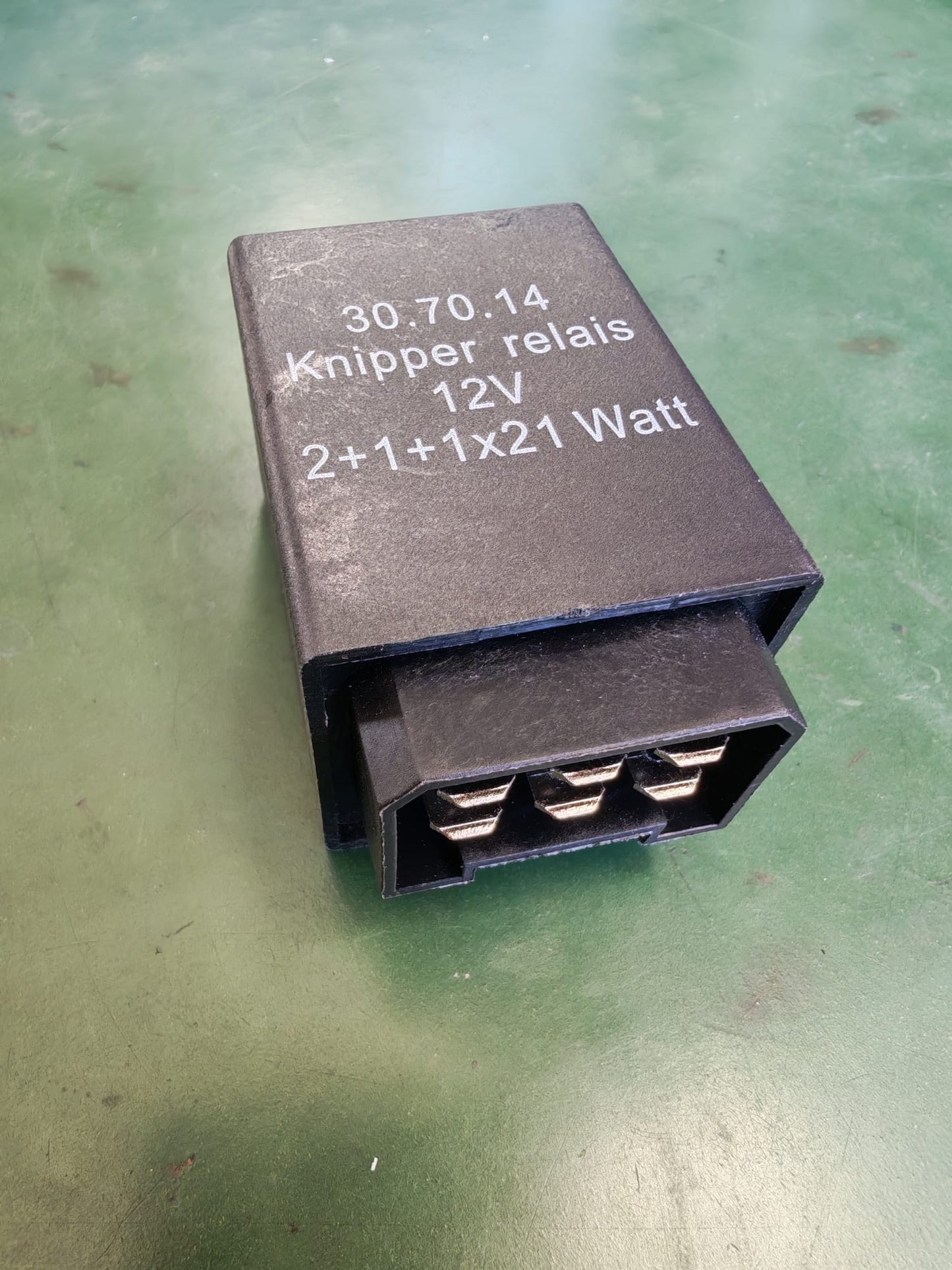 relè a 6 pin per frecce