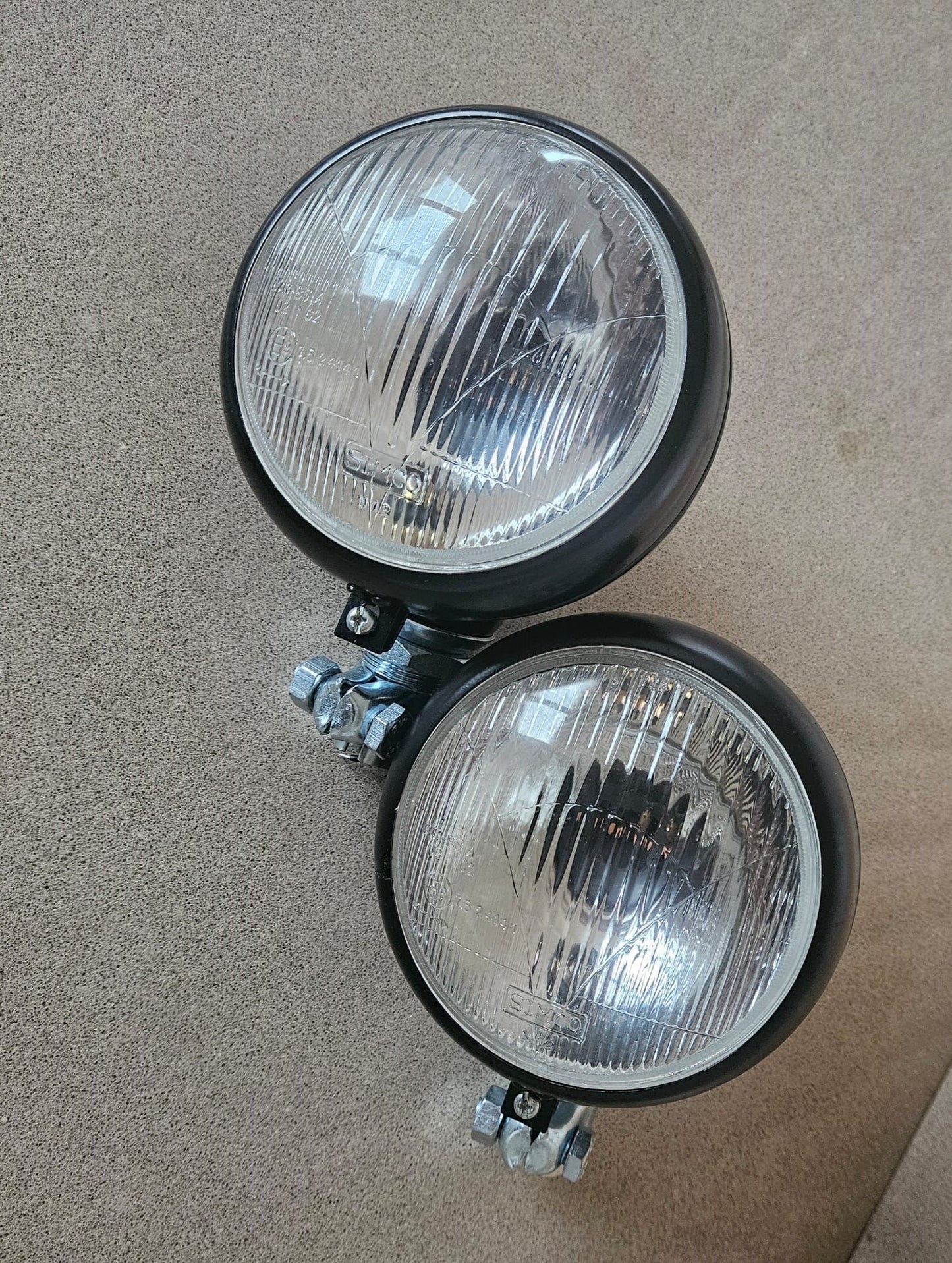 fanali anteriori 130 mm attacco a tubo inferiore